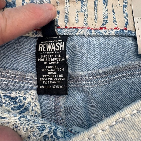 Vintage Reunion Floral Lace Print Distressed Rewash Jeans Size 9/10 - Picture 6 of 9